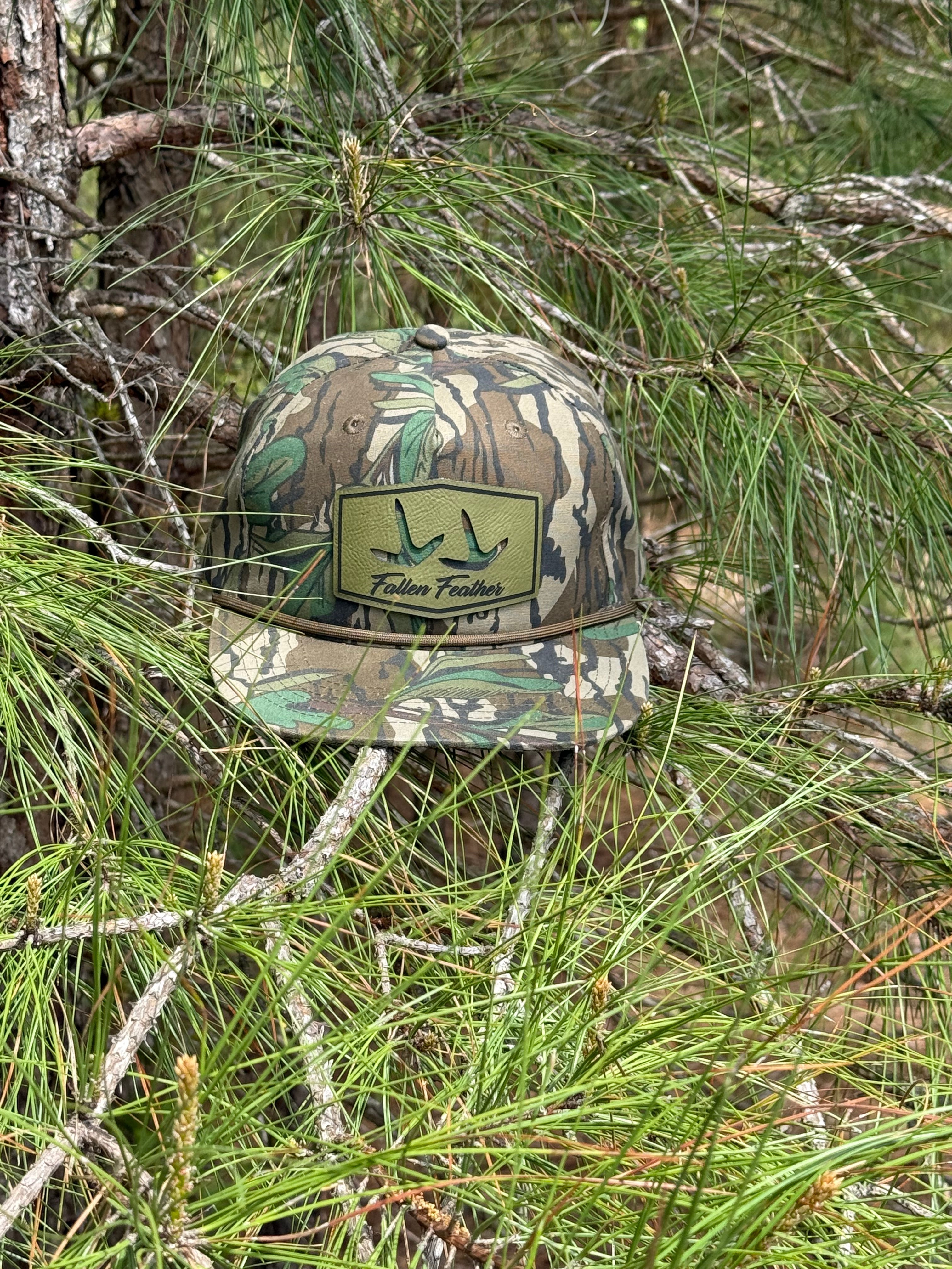 Mossy Oak Greenleaf Rope Hat, silhouette track
